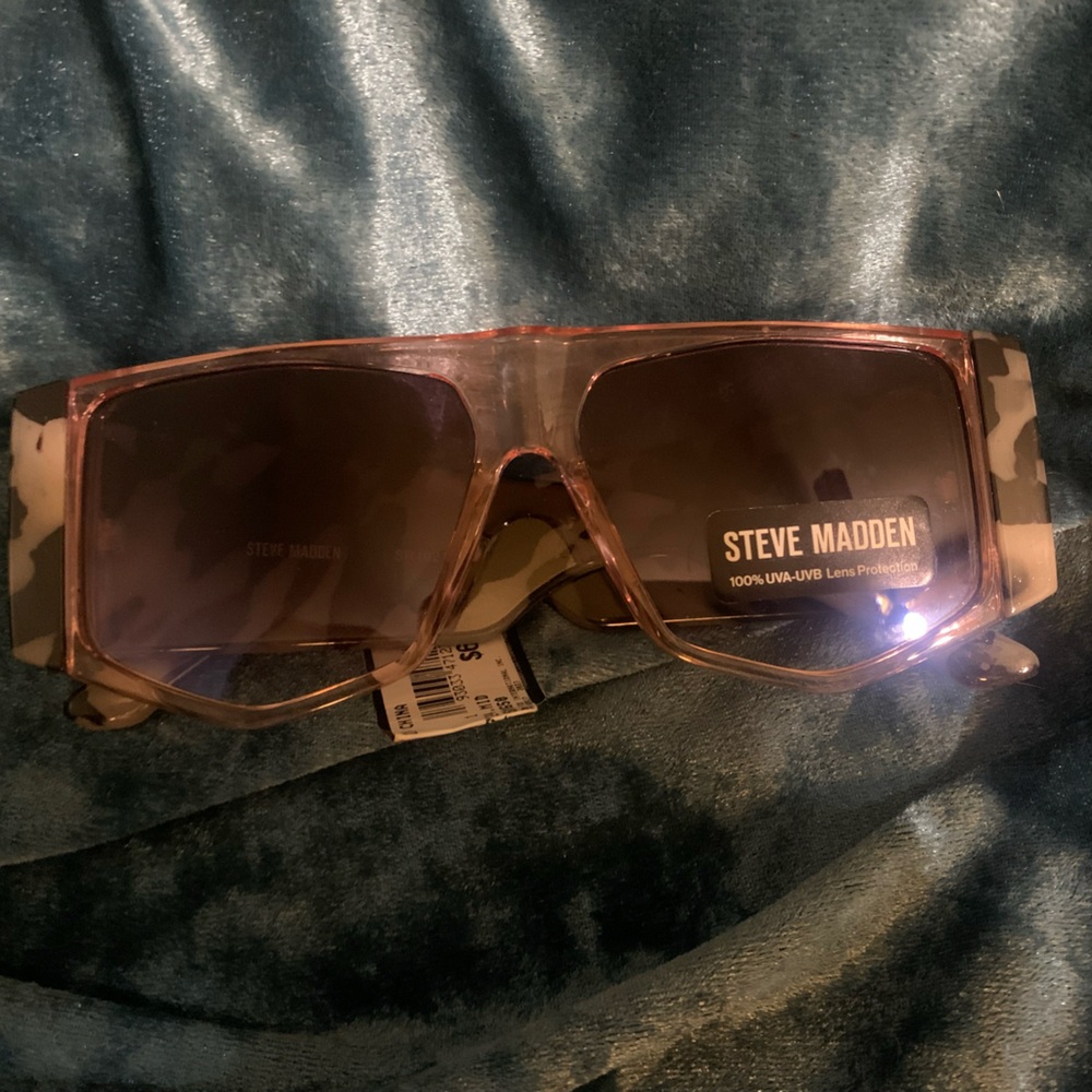 Steve Madden Sunglasses